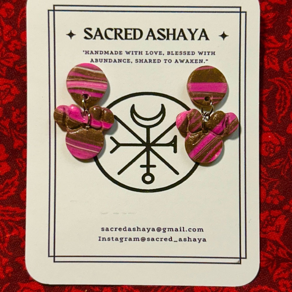 Neapolitan Minnie Mouse Dangle Stud Earrings